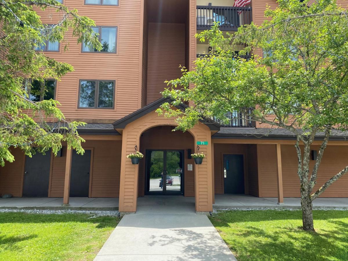 Pico Village Resort Killington Exterior photo